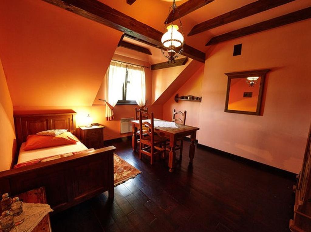 Stylowy Zajazd Pod Czarnym Kogutem Czarna (Bieszczady) Quarto foto